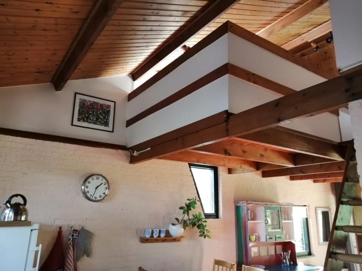 Oude-Tonge Holiday House Near Fishing Waters ภายนอก รูปภาพ