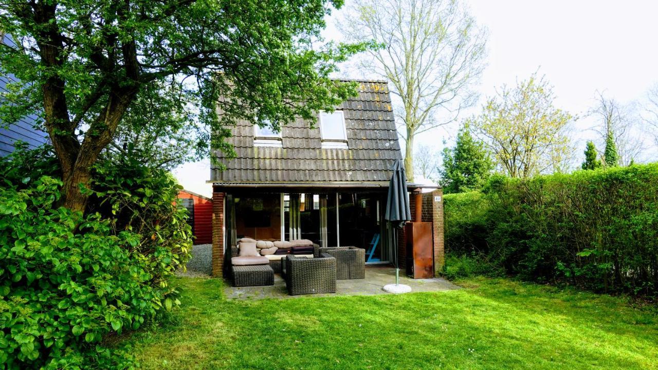 Oude-Tonge Holiday House Near Fishing Waters ภายนอก รูปภาพ
