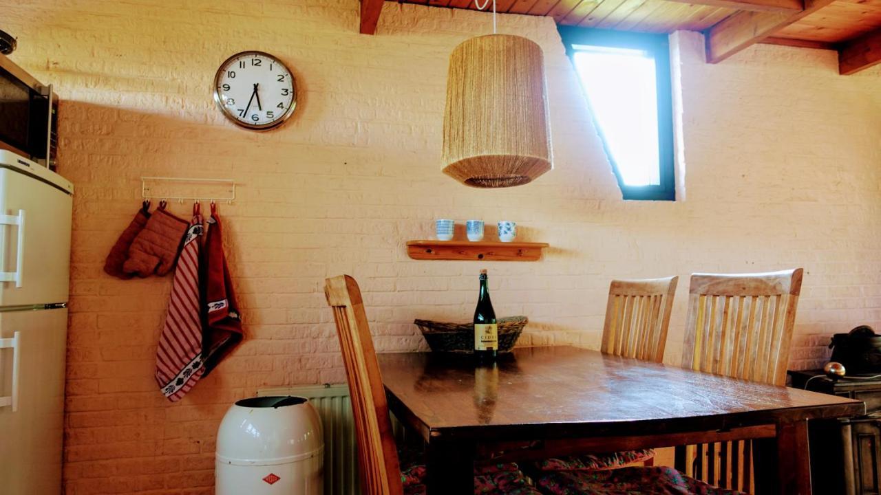 Oude-Tonge Holiday House Near Fishing Waters ภายนอก รูปภาพ